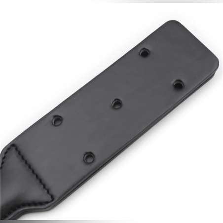 מחבט ספנקר עם פינים חדים במיוחד