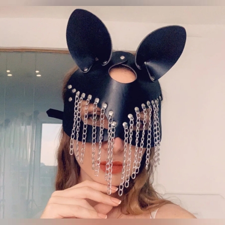 מסיכת חתול עם שרשראות