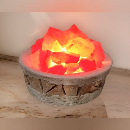 מנורת מלח בכלי חרס שברים