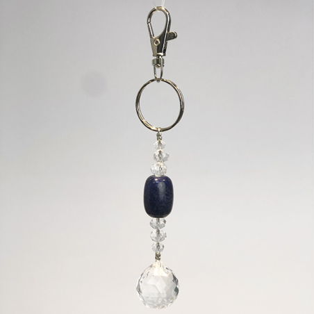 מחזיק מפתחות עם קריסטל במגוון צבעים