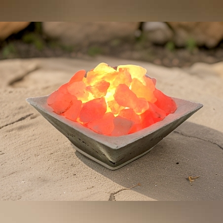 מנורת מלח בכלי חרס מרובע