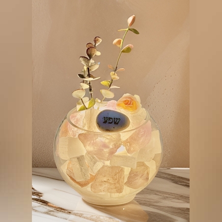 מנורת סלנייט בשילוב אבני אמטיסט ורוז קוורץ