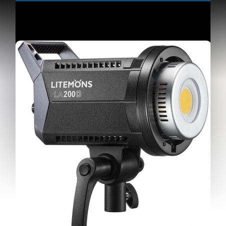 פנס לד שקט Godox LA200D Daylight LED Light
