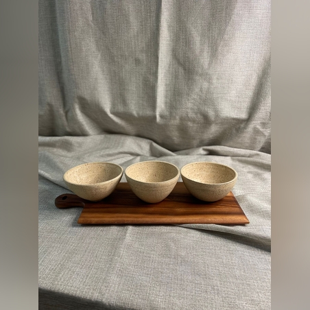 3 קעריות שמנת מט מנוקד