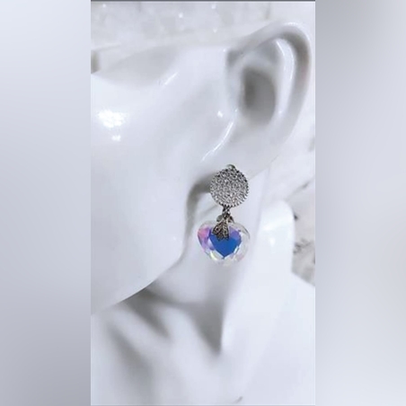 עגילי זכוכית קריסטל AB משנה צבע