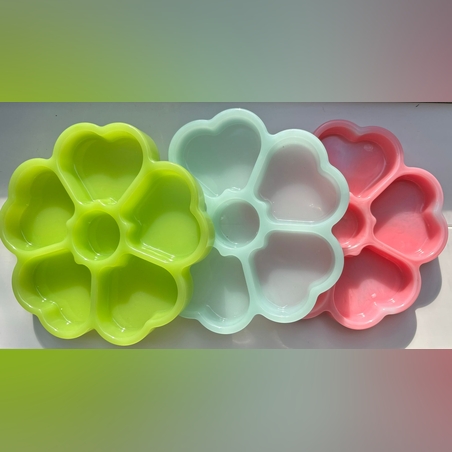 מגש פרח מחולק בעבודת יד מאפוקסי