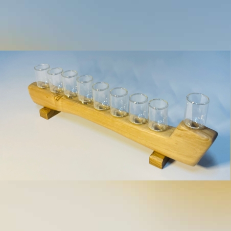 חנוכיה מעץ זית עם קני הדלקה