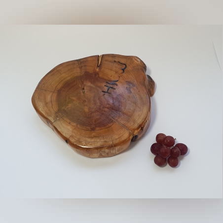 תחתית לסיר חם מגולפת בעבודת יד מעץ התות