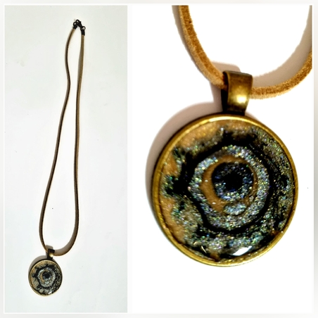 תליון אפוקסי על מתכת