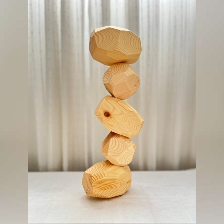 משחק איזון אבני עץ