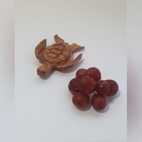 צב ים מגולף בעץ בעבודת יד