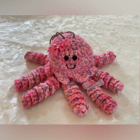 תמנון סרוג עבודת יד­ צבעי ורוד וסגול