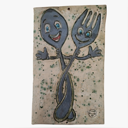 תמונת תבליט של מזלג וכף