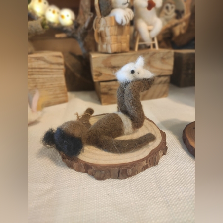 ילדה עם שועל