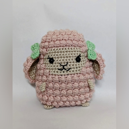 דולי הכבשה - בובה סרוגה בעבודת יד