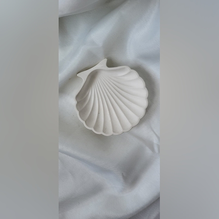 צדפה קטנה מבטון