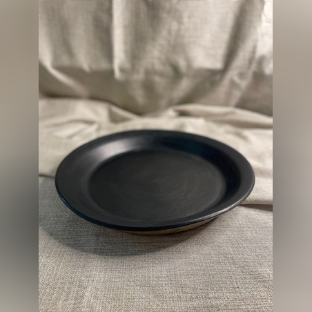 צלחת הגשה XL עם גלזורה בשחור מט