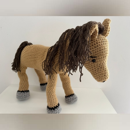 סוס אלוף סרוג