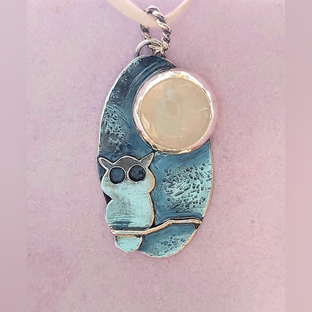 תליון ינשוף לאור ירח