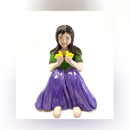 האישה והאפרוחים