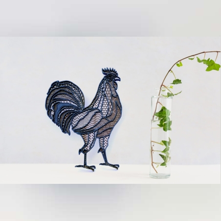 קישוט קיר תרנגול- אפור וכחול כהה