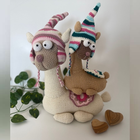 צמד בובות אמא ובייבי אלפקה סרוגות בעבודת יד