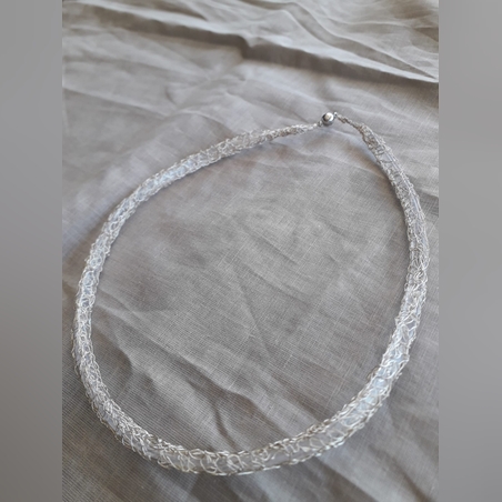 ענק בצבע כסף סרוג סוגר מגנטי