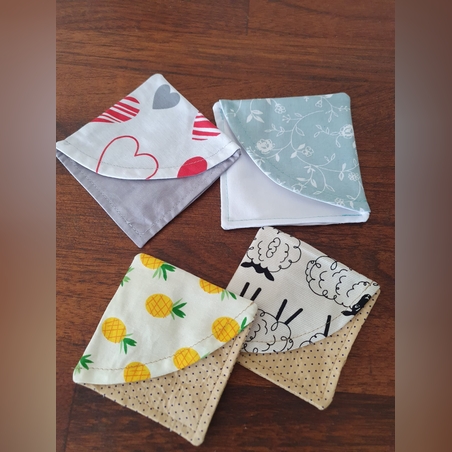 סימניה מעוצבת לספר מבד בעבודת יד