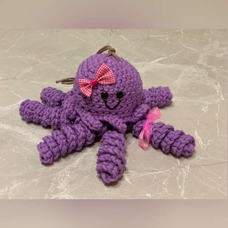 תמנון סרוג עבודת יד­ סגול