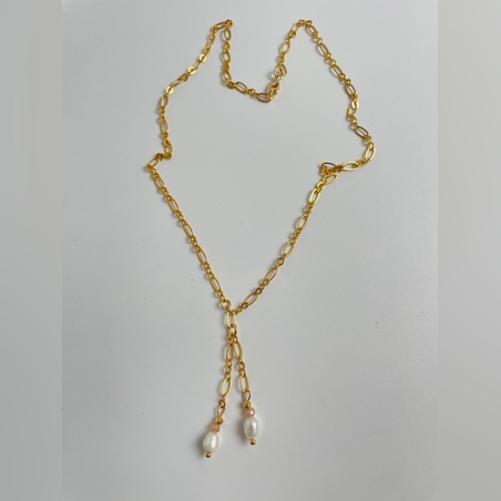 שרשרת חוליות עדינה בשילוב פנינים מתורבתות