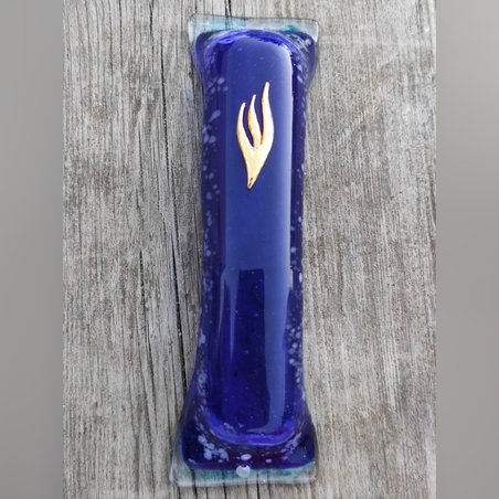 מזוזת זכוכית כחולה