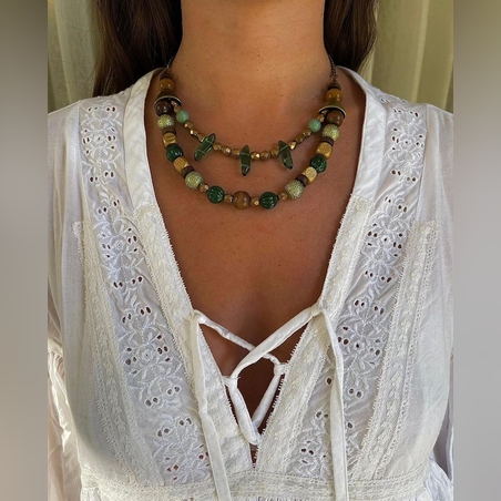 שרשרת כפולה ירוקים וזהב ­ברונזה