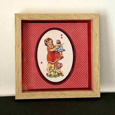 תמונת וינטג' מנייר בעבודת יד - בובתי שלי