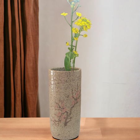 אגרטל יפני סאקורה בעבודת אובניים