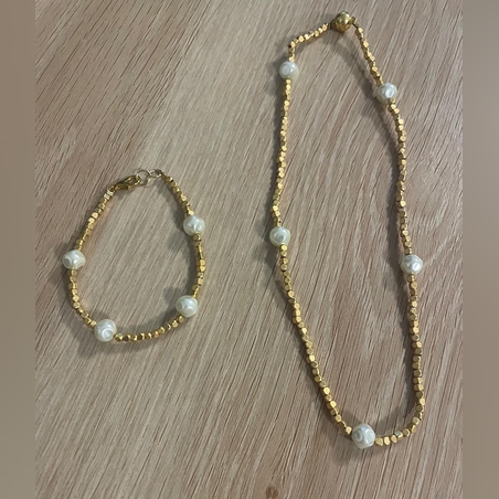 שמש-סט שרשרת וצמיד מחרוזי זהב ופנינה