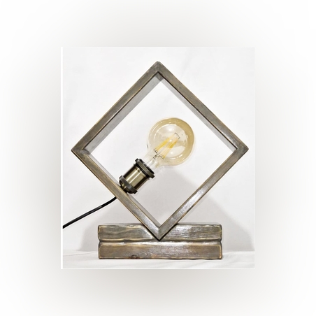 מנורת וינטג' בצבע אפור מעץ בעבודת יד