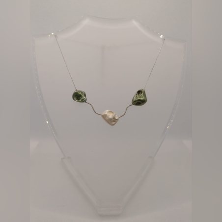 שרשרת כסף עם 3 פנינים מתורבתות במים מתוקים