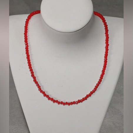 שרשרת חרוזי קריסטל אדומה בשילוב טבעות
