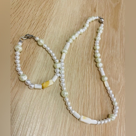 פשטות - שרשרת וצמיד מחרוזי פנינה