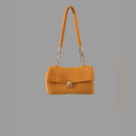 תיק סרוג בצבע צהוב-חרדלי