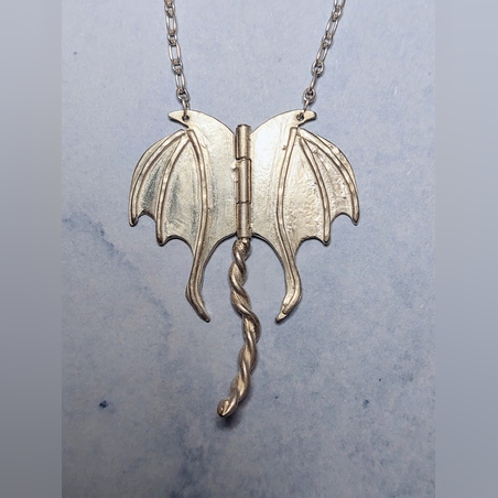 תליון כנפי דרקון