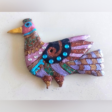 פסל מקרמיקה של ציפור