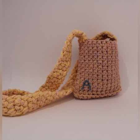 תיק לטלפון עם תוספת אות בהזמנה אישית