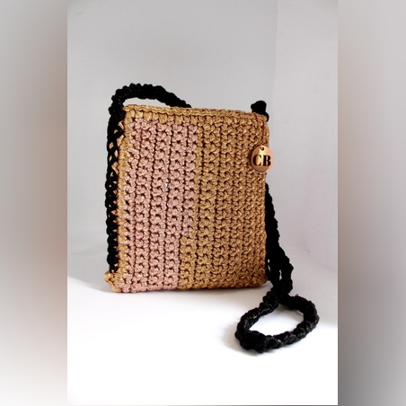 תיק אירועים עשוי חוט מטאלי