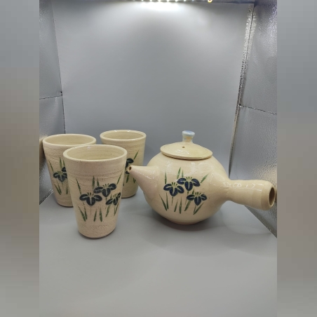 ערכת קנקן תה ו 3 ספלי תה יפנים נעשה על ידי קדרית יפנית