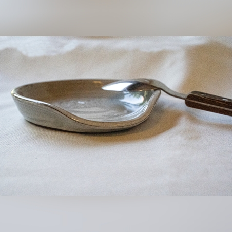 ספון רסט ­ כלי להנחת כף בישול