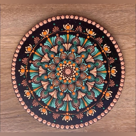 מנדלת העצים- אקריל על עץ בעבודת יד