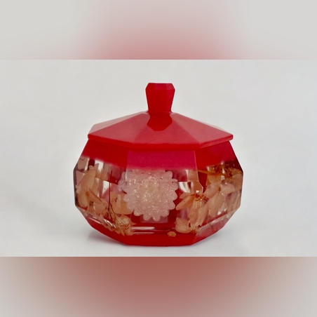 קופסא מתומנת מאפוקסי בעבודת יד