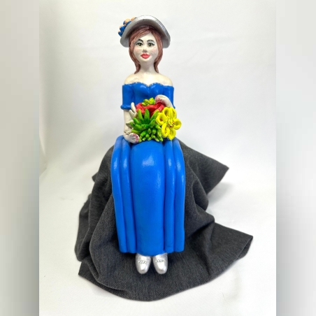 פרימדונה שתשב אצלכם על מדף