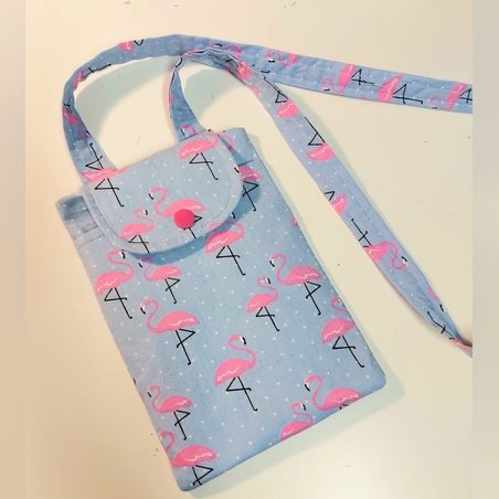 תיק צד קטן ומעוצב לטלפון בעבודת יד